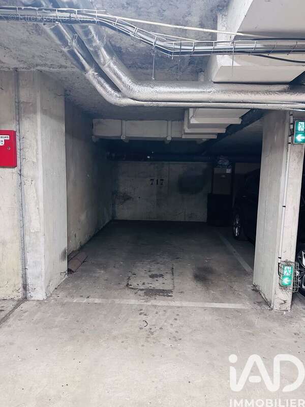 Photo 2 - Parking à ALFORTVILLE