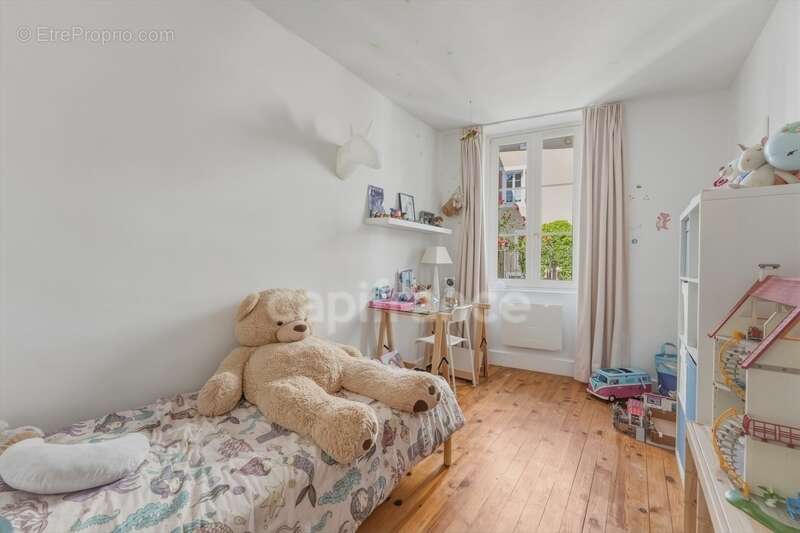 Appartement à vendre 4 pièces GEX (01) - photo 17