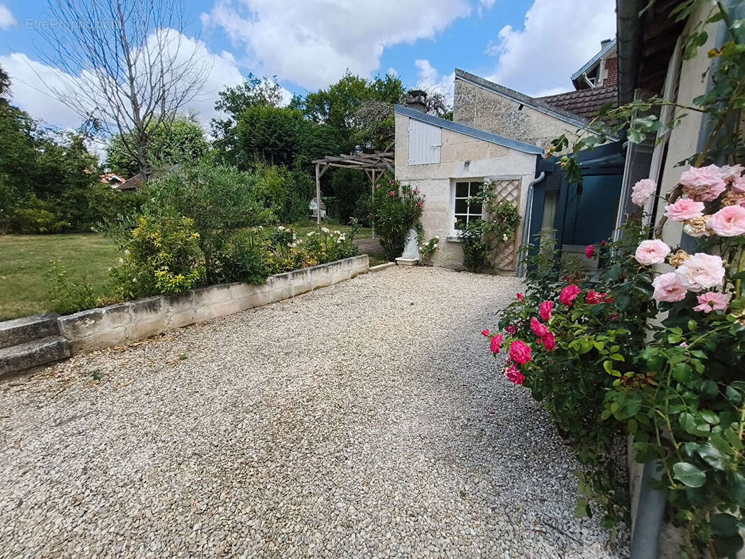 Maison  8 pièce(s) 185 m2 - photo 13