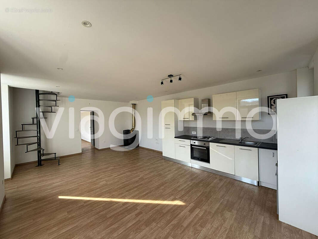 Maison à SAINT-JUST-DE-CLAIX