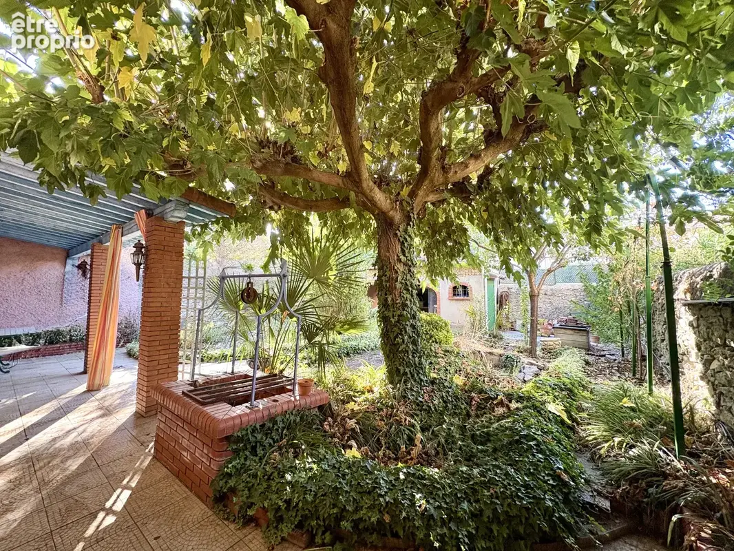 Maison de ville 8 pièces avec jardin et dépendance - photo 5