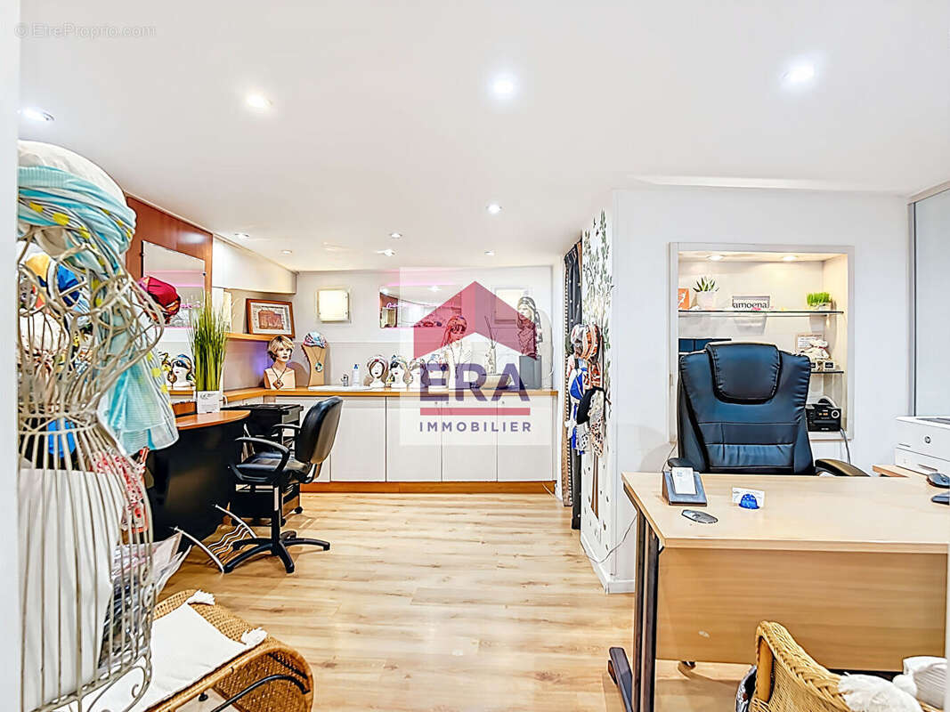 Commerce à MARSEILLE-8E