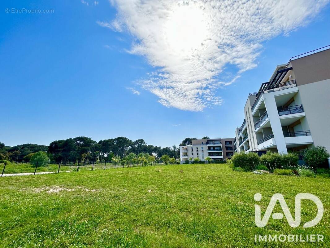 Photo 1 - Appartement à LA LONDE-LES-MAURES