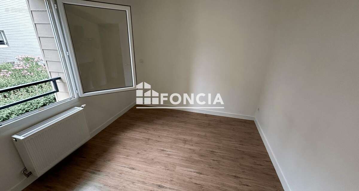 Appartement à SAINT-SYMPHORIEN-D'OZON