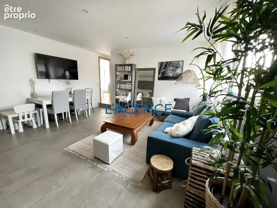 Exceptionnel à L'Ayguade à 200m de la plage superbe villa de 175m2 avec piscine - photo 16