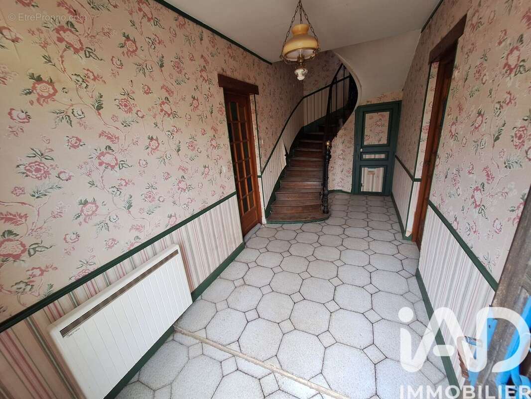Maison 164 m² à Saint-Hilaire-Sur-Risle  - photo 2