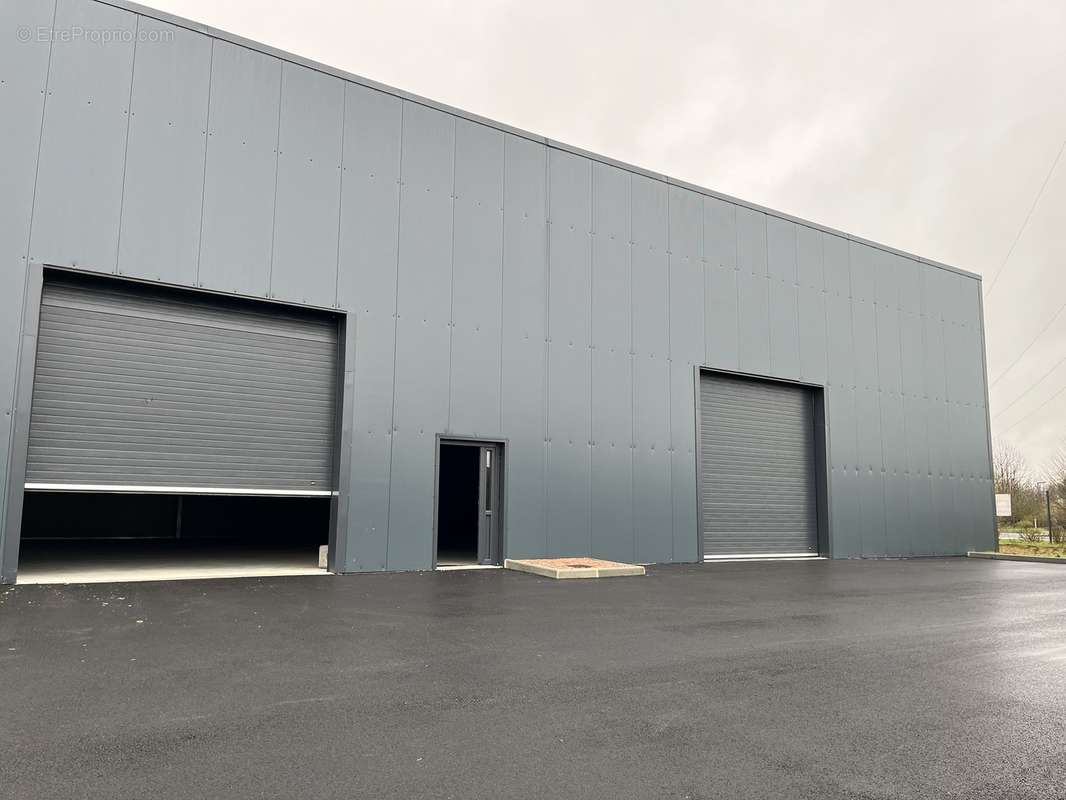 Entrepot à Usage De Stockage Ou Activites à Louer Ou à Vendre - photo 3