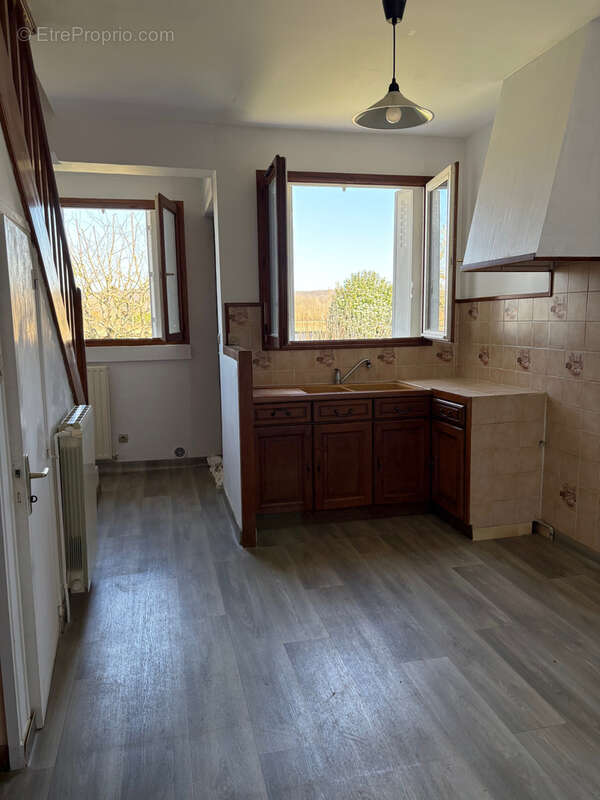 Maison à LA CHAPELLE-REANVILLE