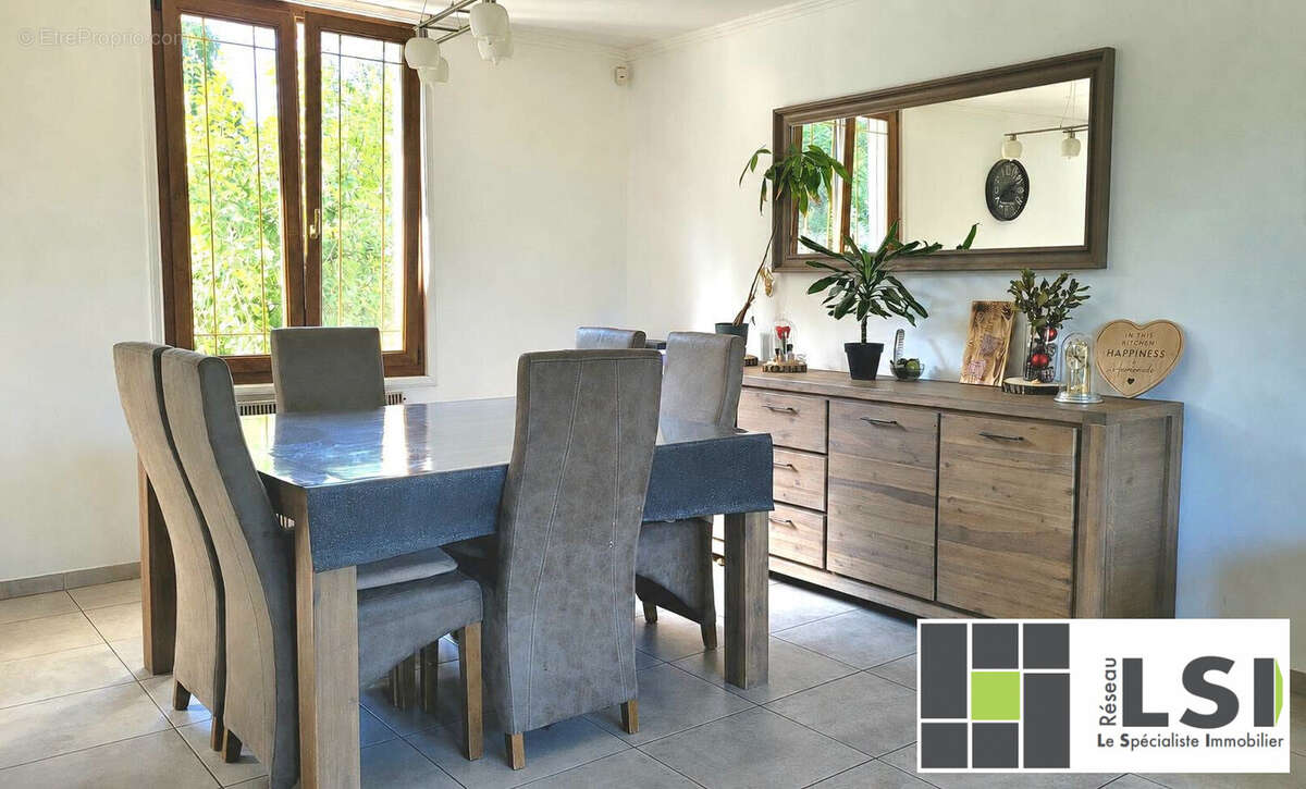 Maison 144 m² à Ferriere-La-Grande  - photo 7