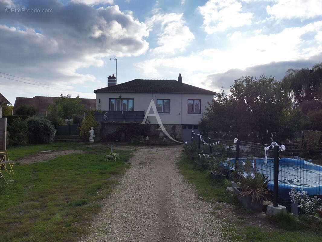 Maison à LAMOTTE-BEUVRON