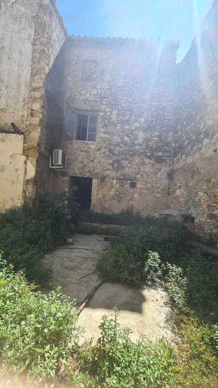 Maison à ARMISSAN