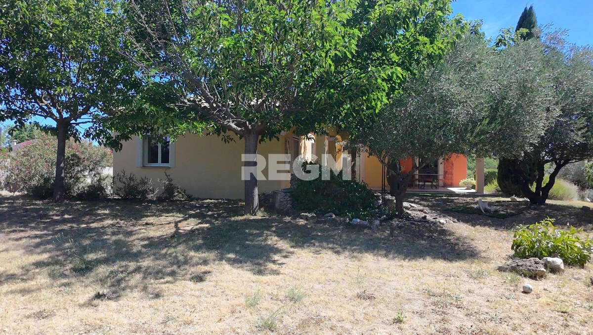 Villa de plain-pied 122 m2 sur parcelle de 1294 M2 - photo 14