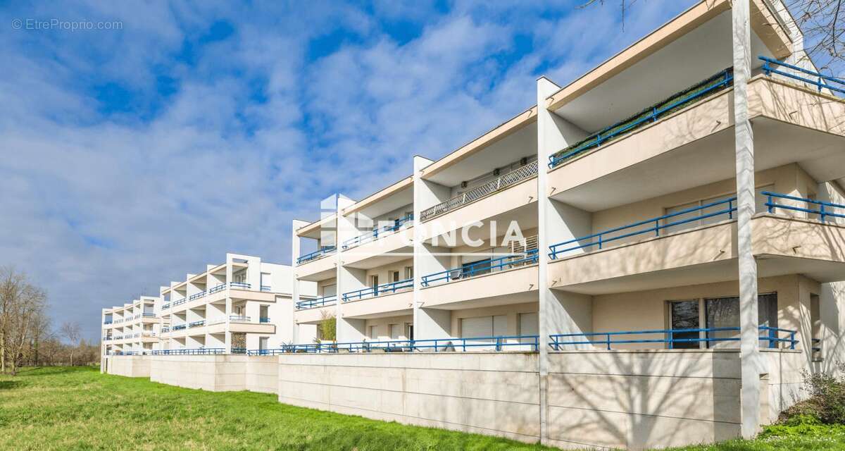 Appartement à SAINT-JACQUES-DE-LA-LANDE