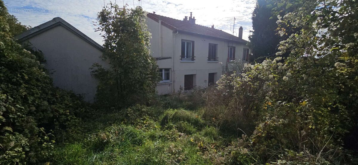 Appartement à PIERREFITTE-SUR-SEINE