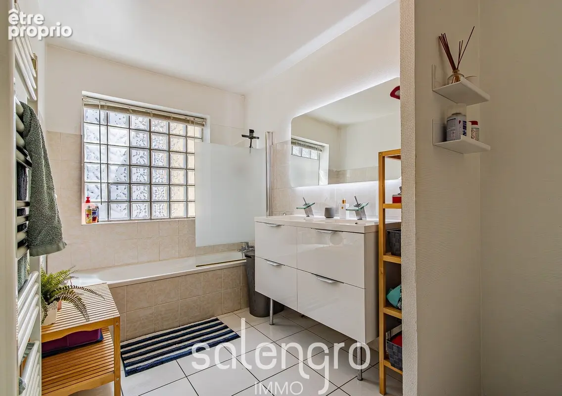 Maison 5 pièces 106 m² à vendre à Villeurbanne (69100) - photo 10