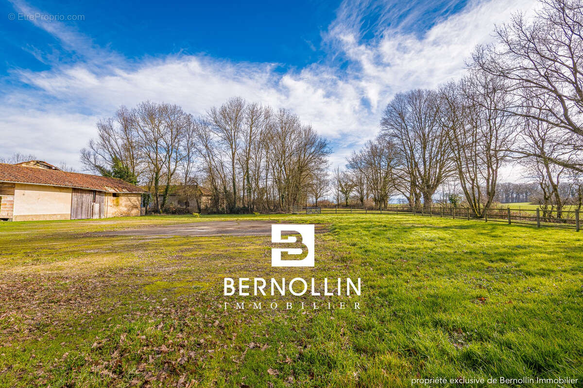 Maison à SAINT-JEAN-SUR-REYSSOUZE