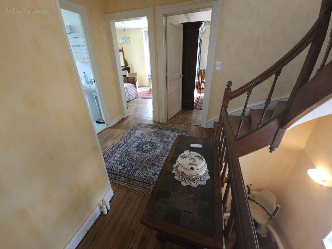 Maison à SAINT-GERMAIN-LES-BELLES