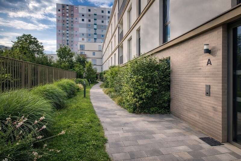 Appartement à COLOMBES