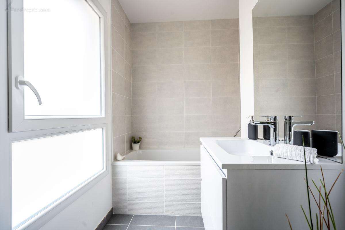 Maison à LA CHAPELLE-SUR-ERDRE