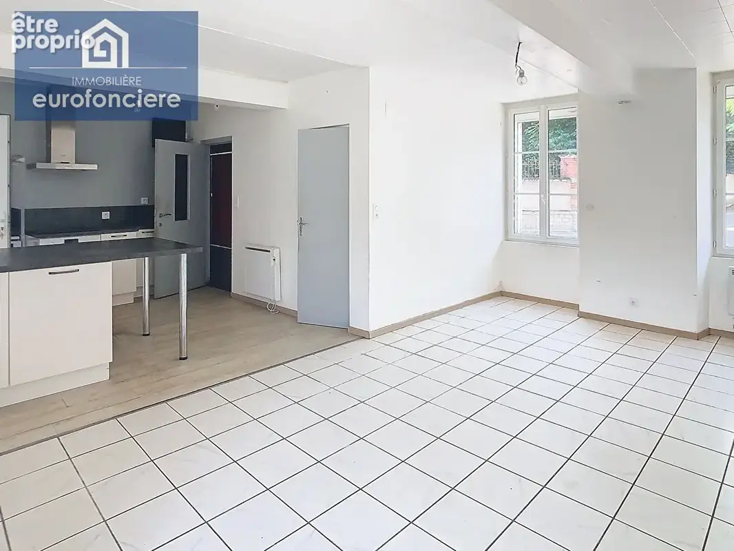 Ensemble immobilier avec local commercial et appartement  ? Fort potentiel - photo 3