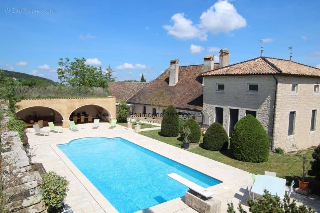 Maison à TOURNUS