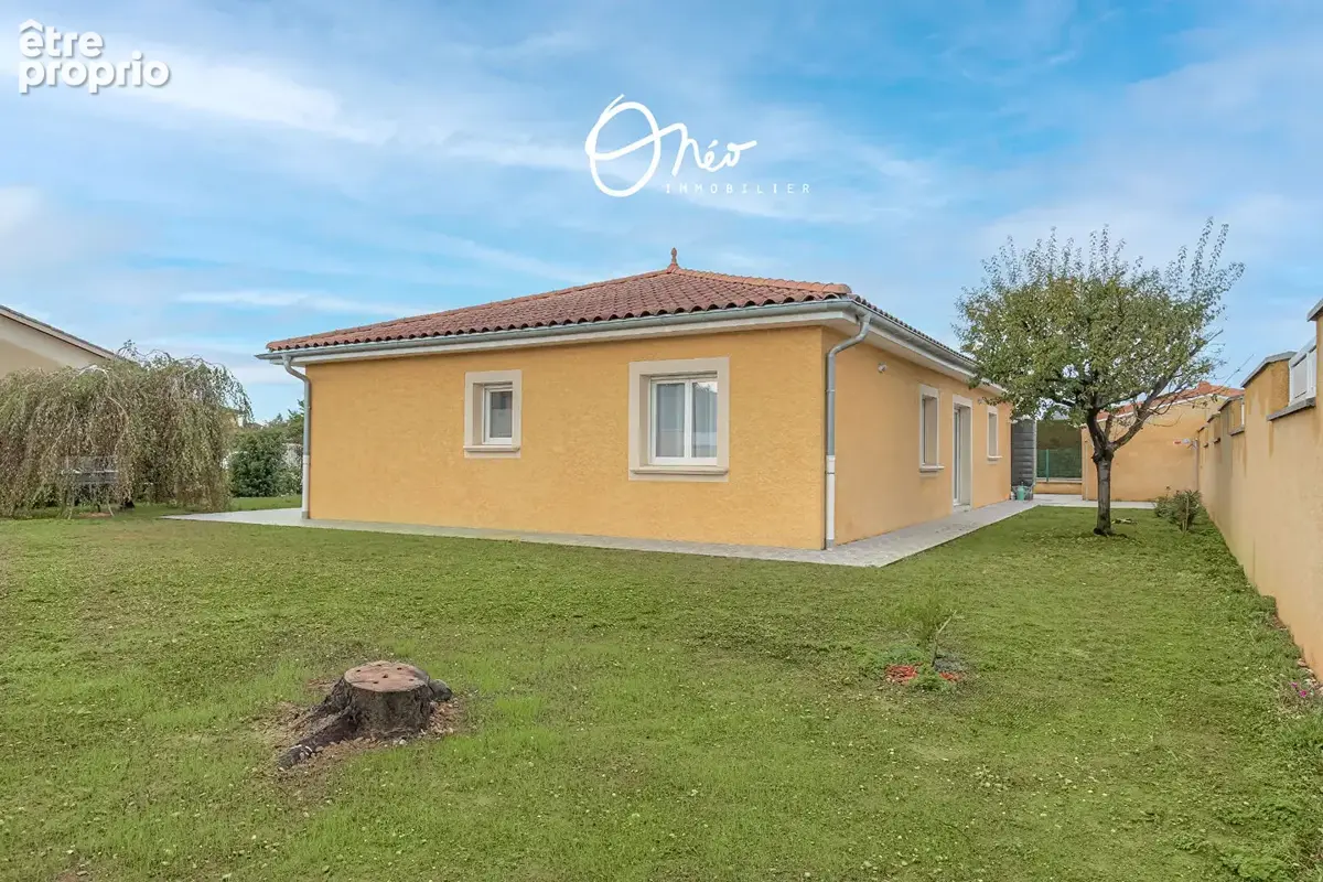Mions - Maison de plain-pied de 118 m2 sur son terrain de 800 m2 - photo 4