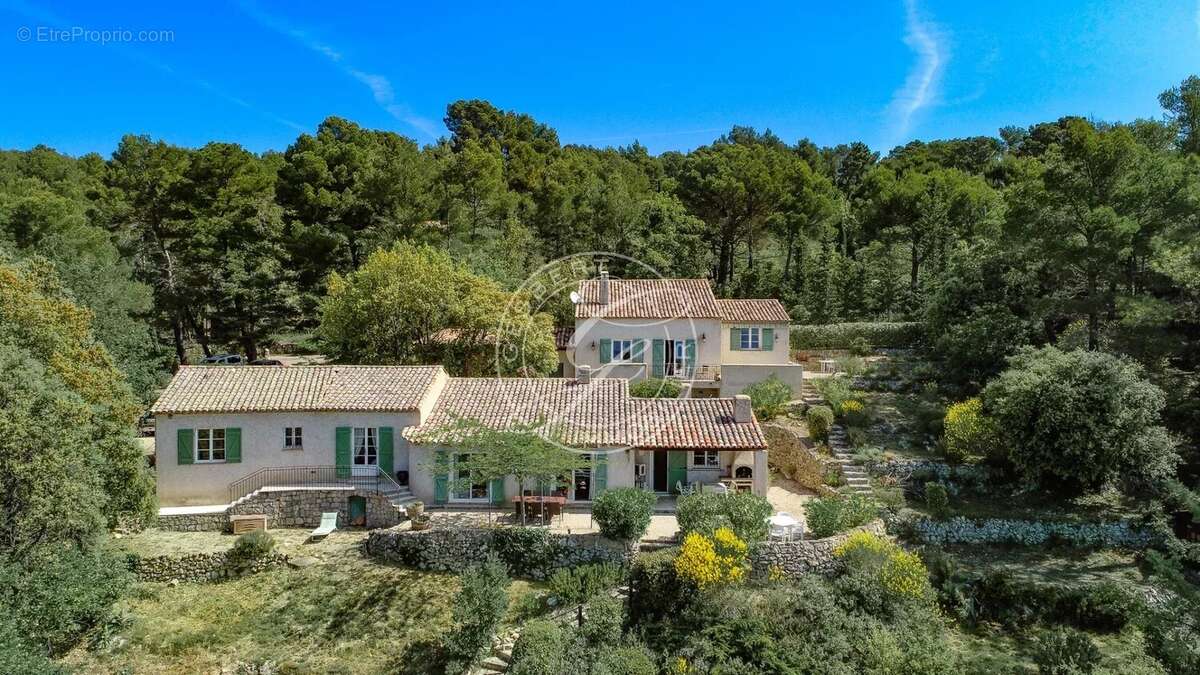 Maison à TOURTOUR