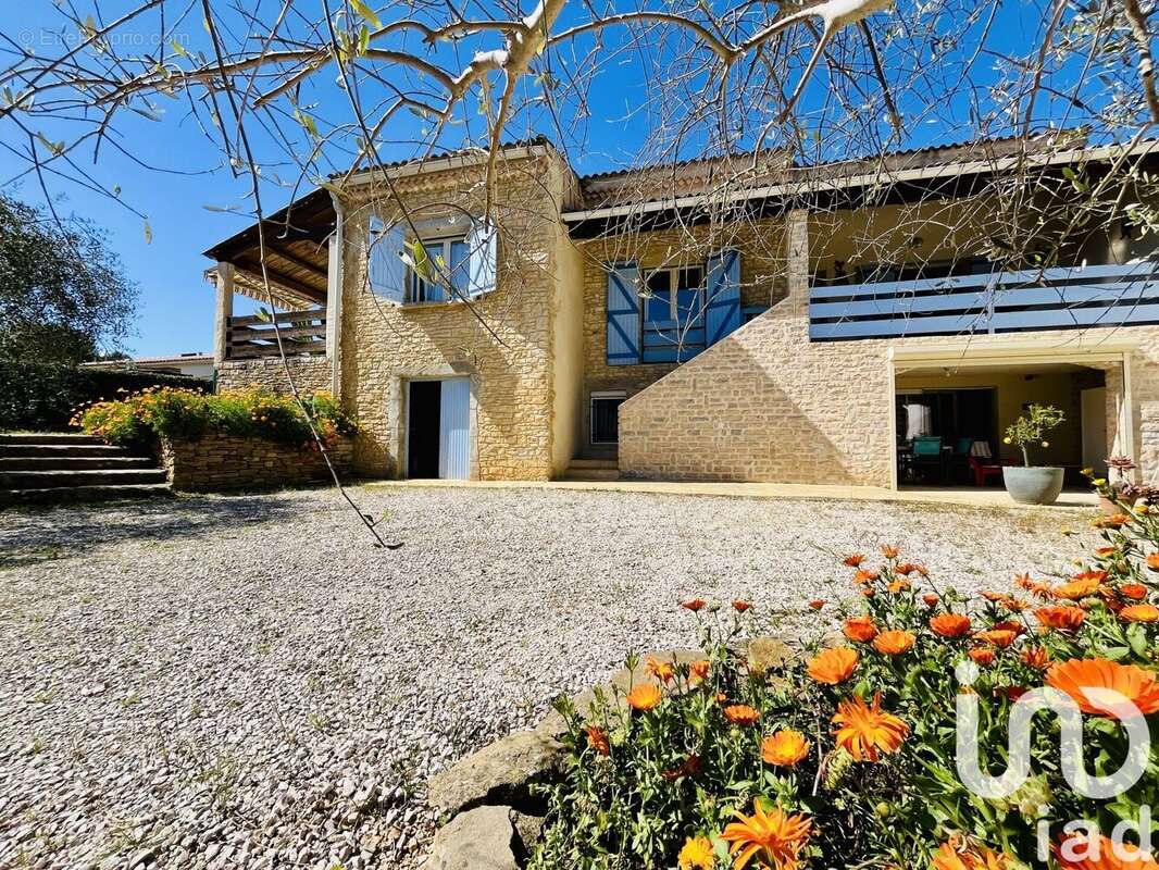 Photo 4 - Maison à SABRAN