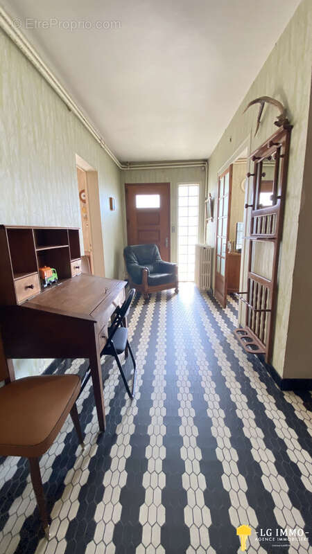 Maison à CHENAC-SAINT-SEURIN-D'UZET