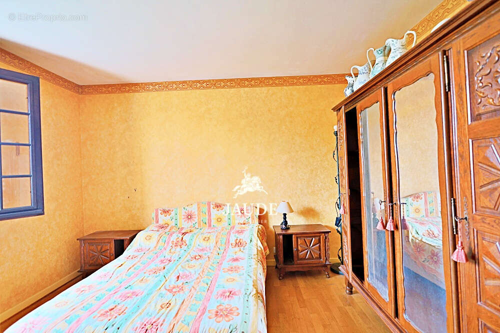 Maison à MIREFLEURS