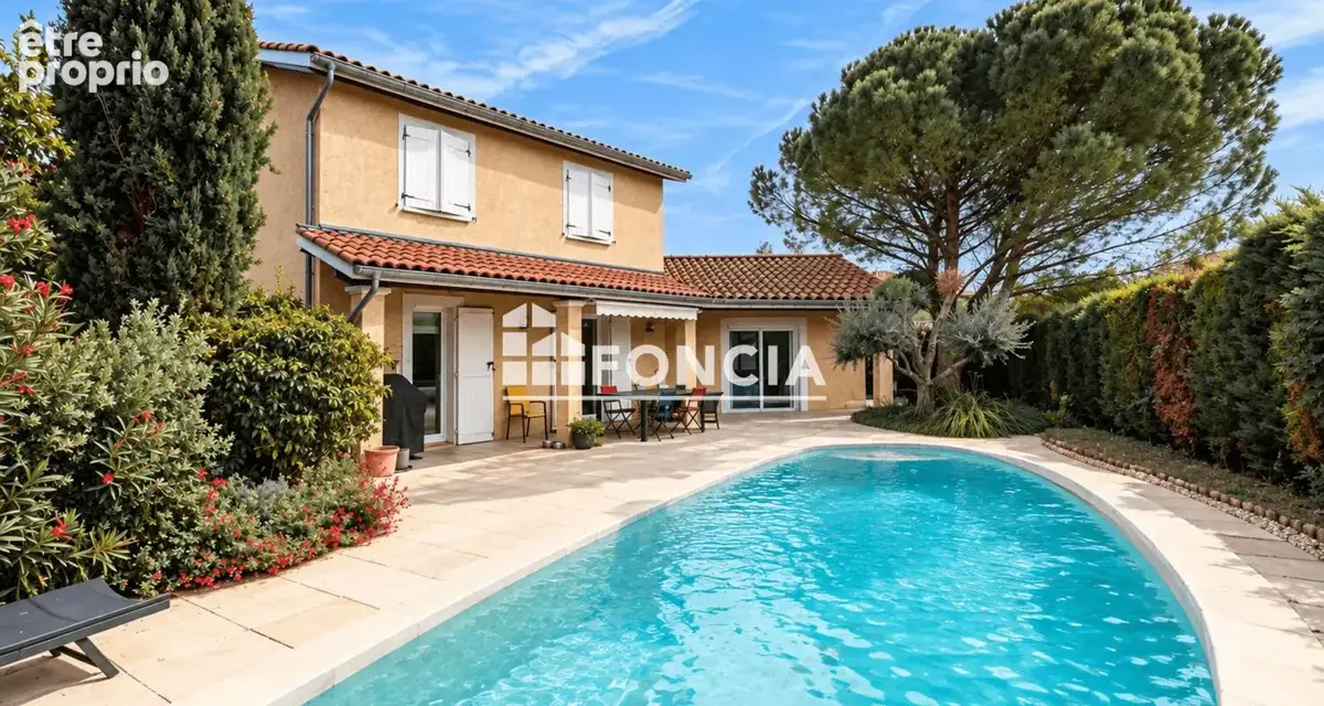 PARCIEUX -Maison T5 de 136 m² avec piscine et terrain clos de 800 m² - photo 1