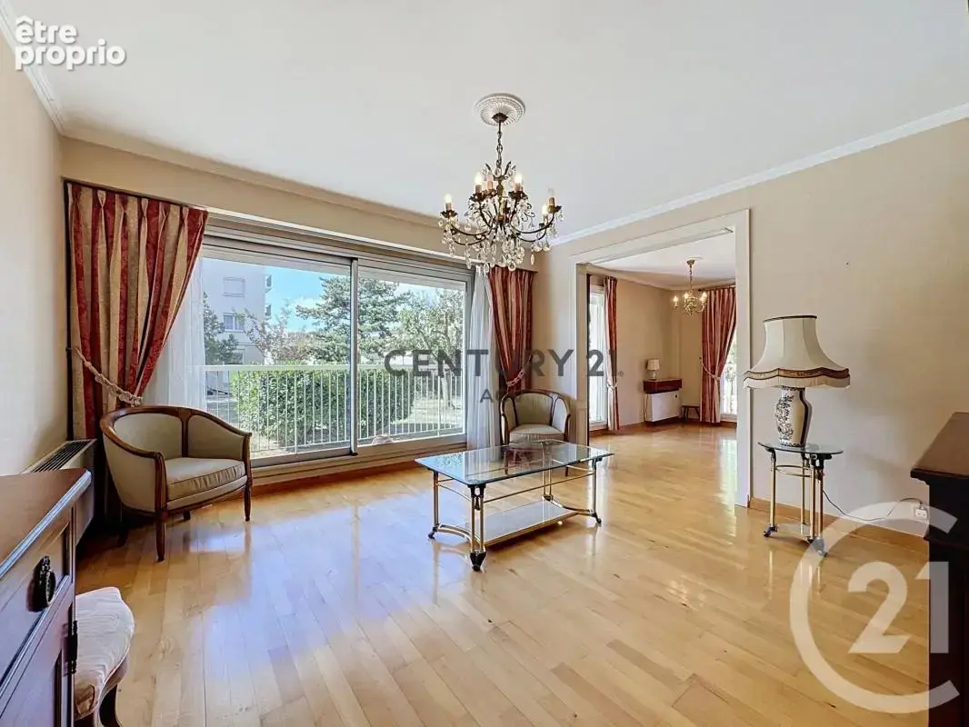 Appartement à MAISONS-ALFORT