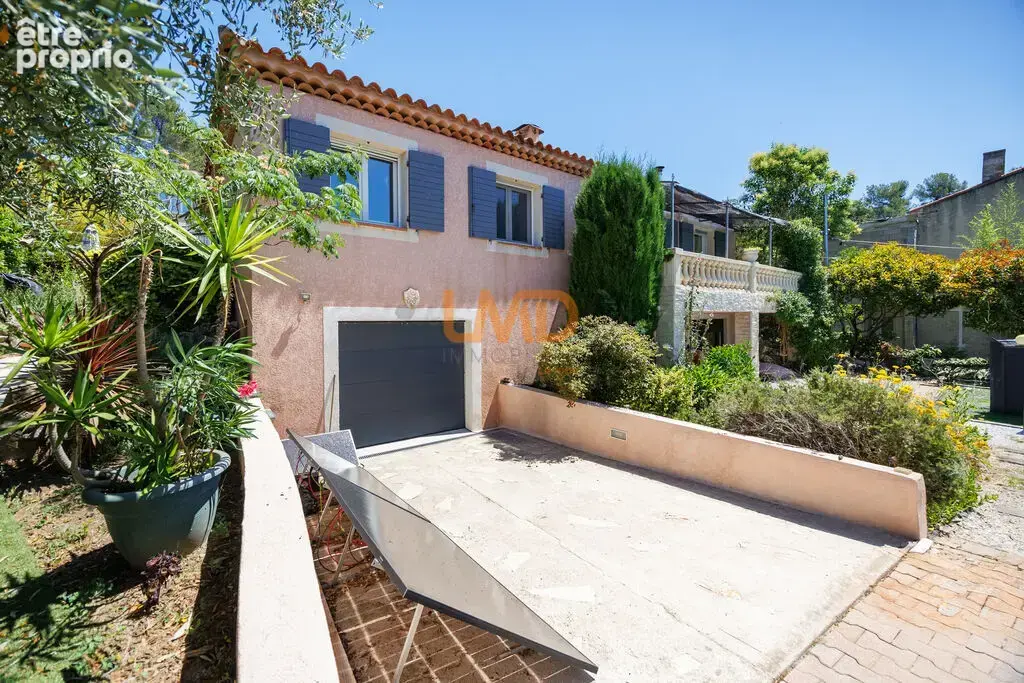 Les Caillols/ La commanderie- Maison- 5P-120 M2 + Studio indépen - photo 19