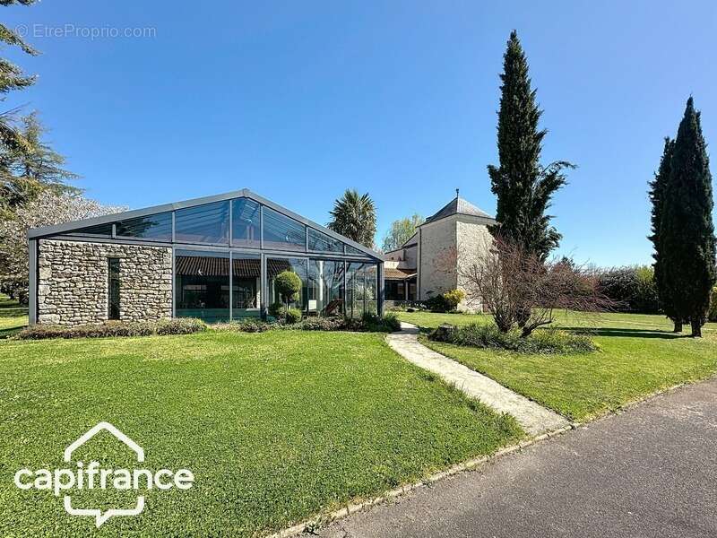 Propriété 12 pièces proche de THOUARS (79) un lieu d’exception - photo 20