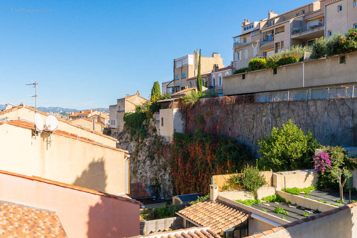 Appartement à MARSEILLE-6E