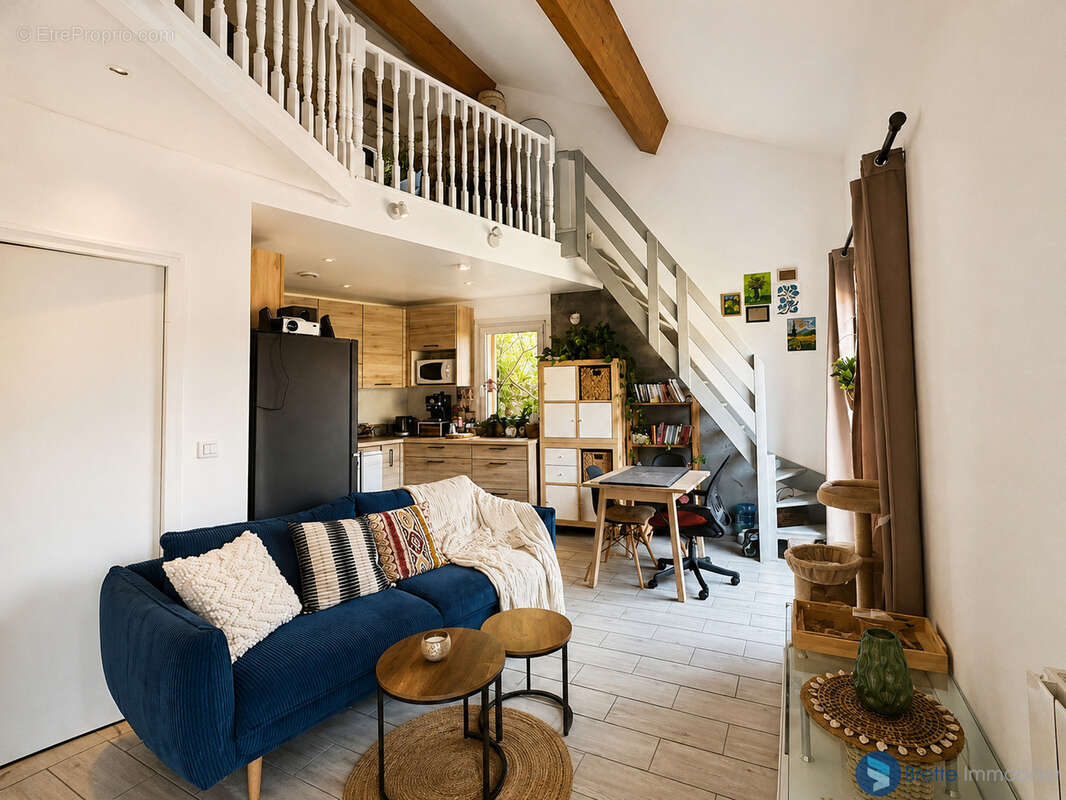 Maison à SOLLIES-TOUCAS