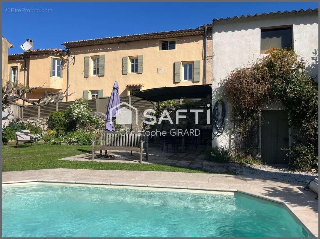 Photo 2 - Maison à LA TOUR-D'AIGUES