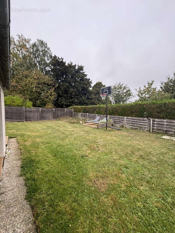 Maison à SAINS-EN-AMIENOIS