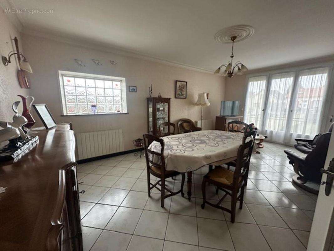 Maison 75 m² à Voves  - photo 5