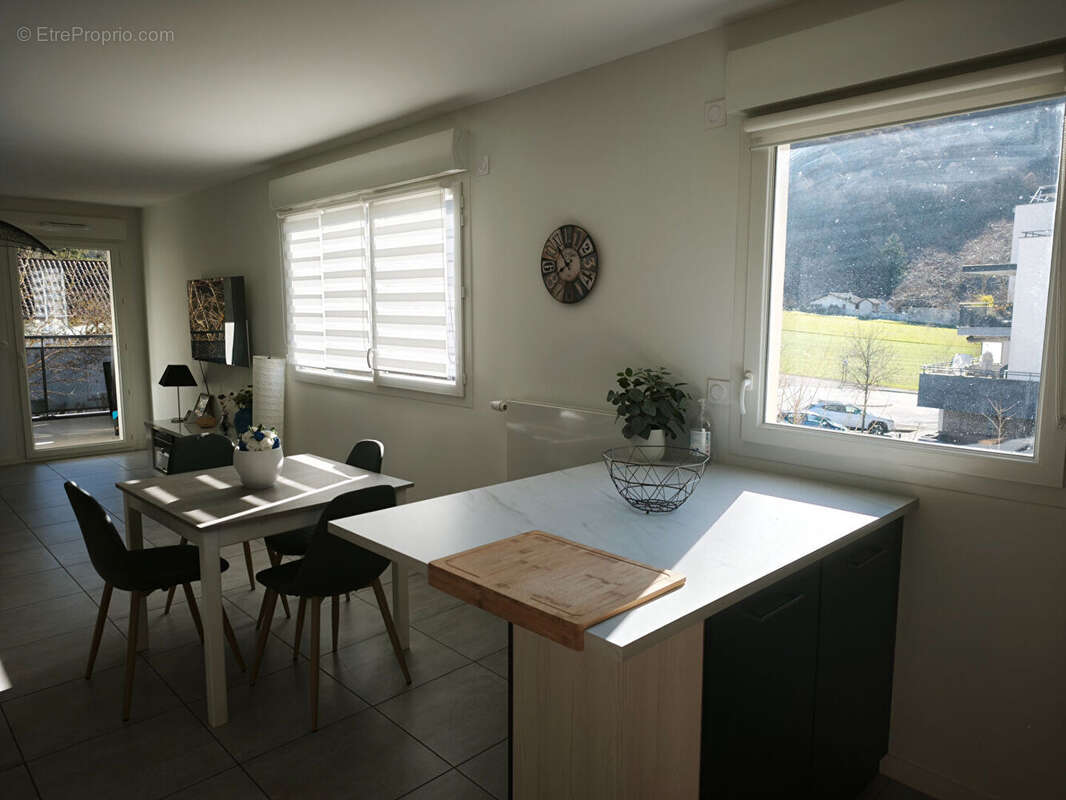 Appartement à GIERES