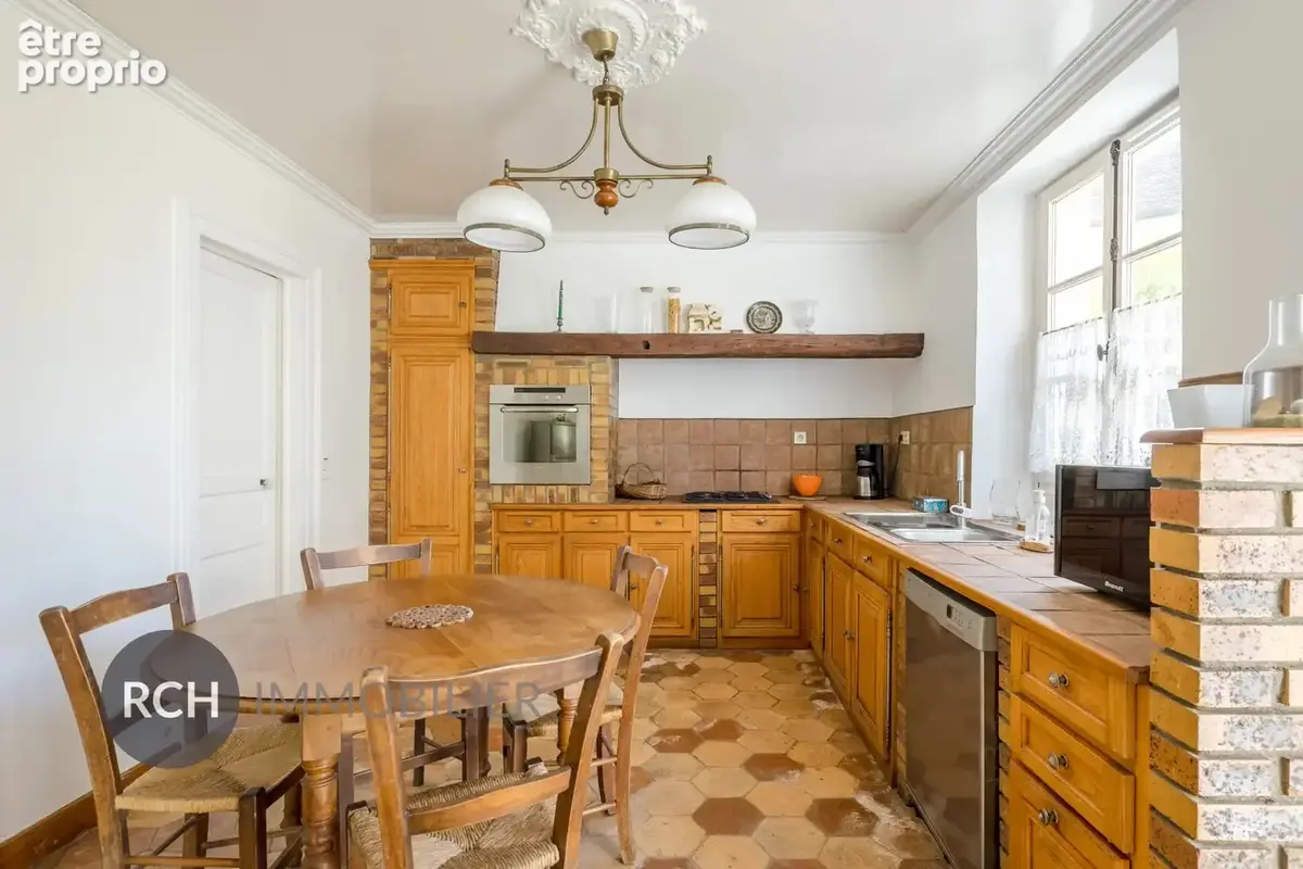 A proximité d'Orgerus - Maison bourgeoise en coeur de village - photo 10