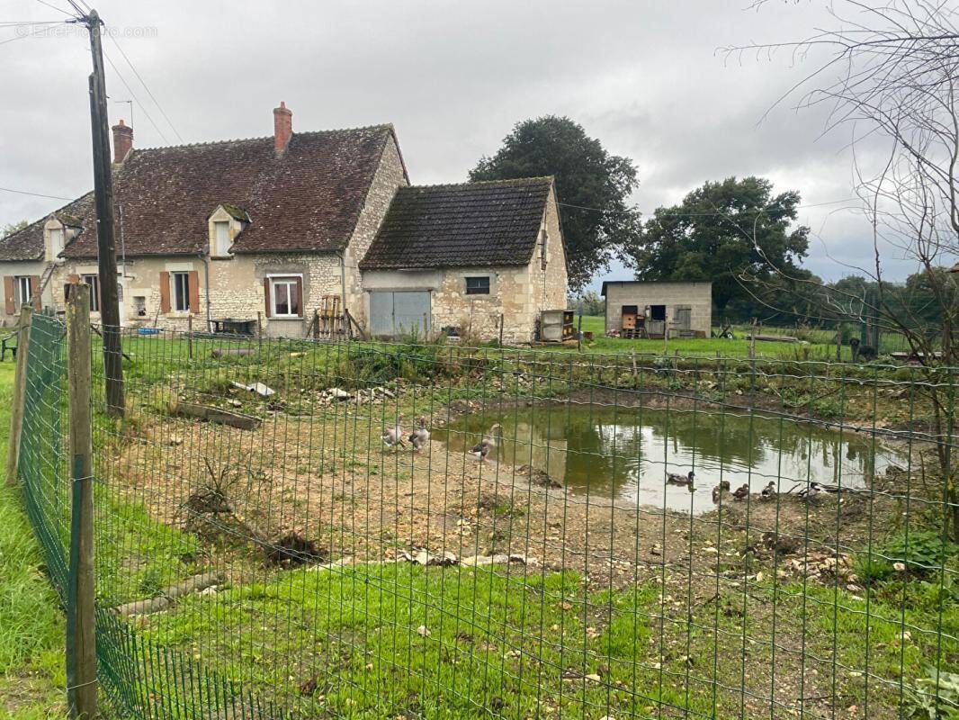 Maison à PALLUAU-SUR-INDRE