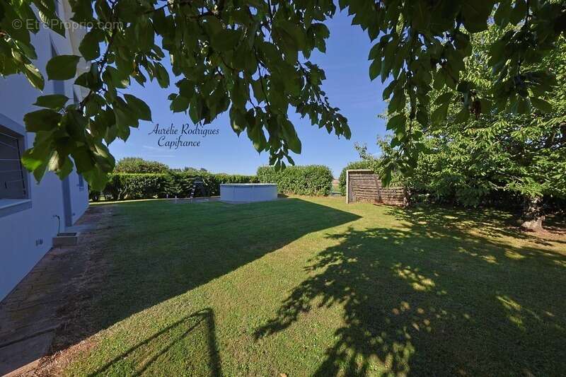 Maison à SAINT-MARTIN-BELLE-ROCHE