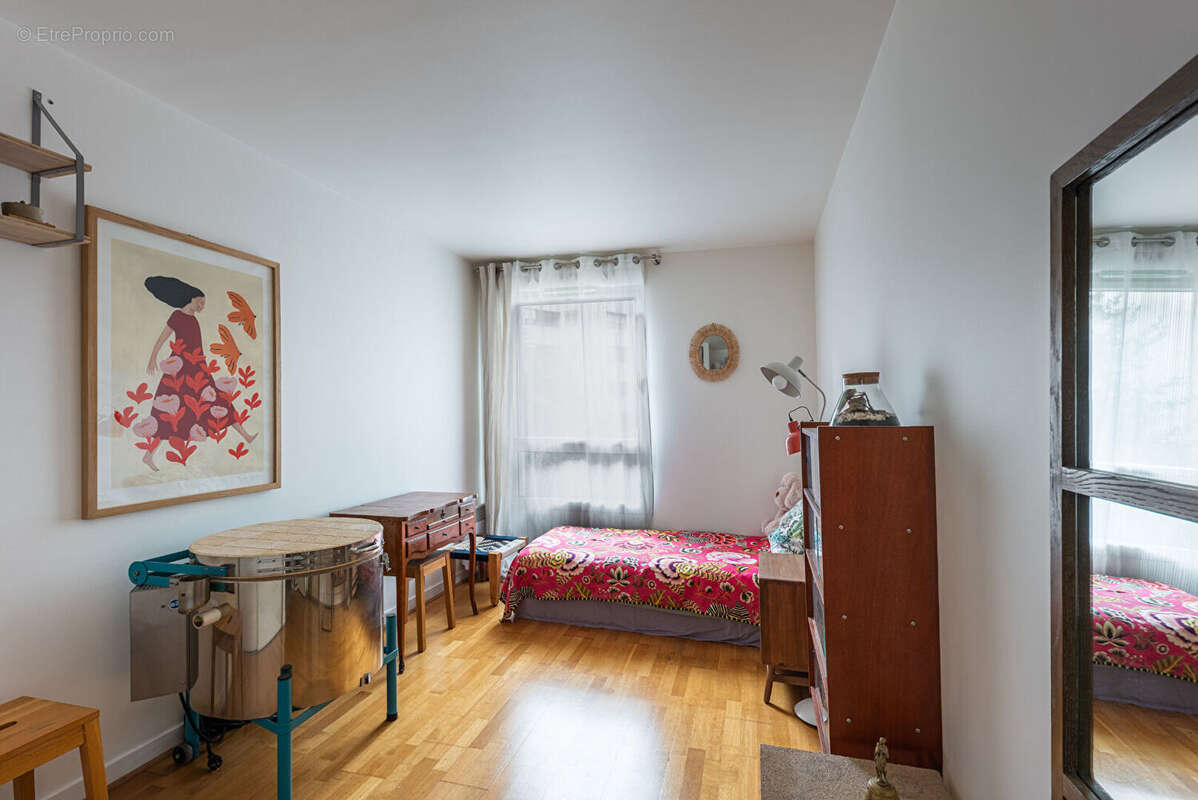 Appartement à PARIS-20E
