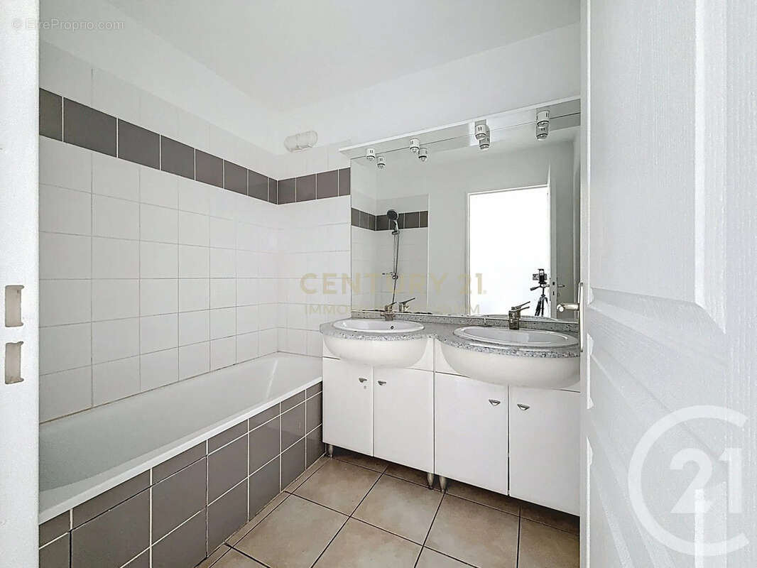 Appartement à LA VERPILLIERE