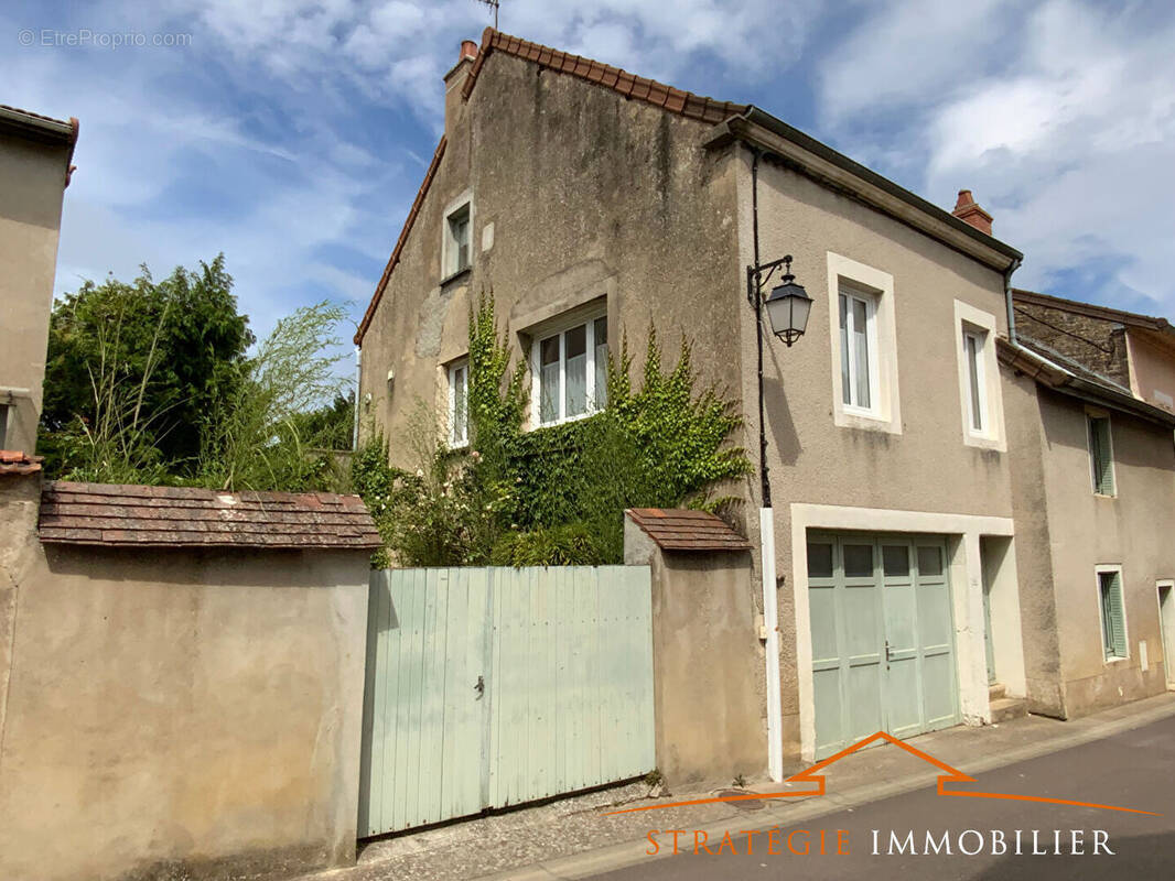 Maison à BUXY