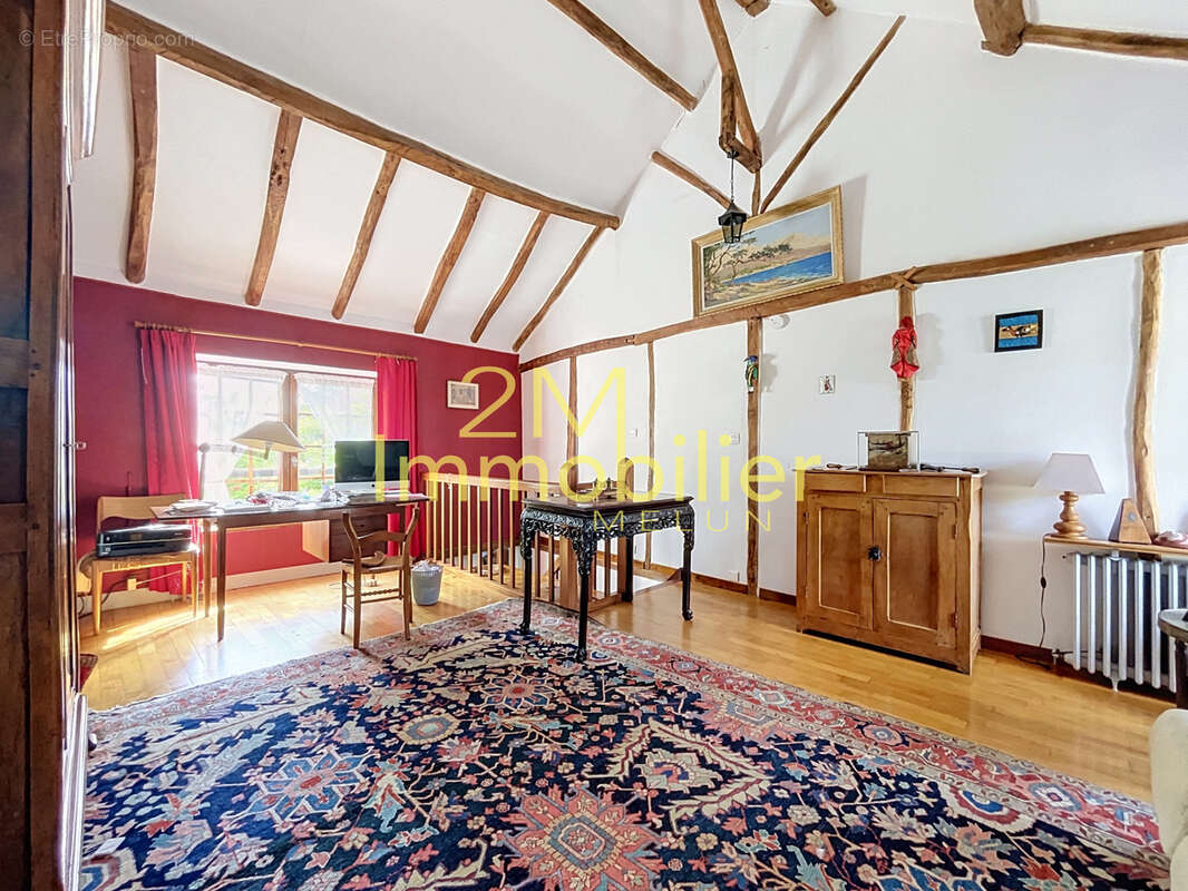 A vendre - maison de caractère - photo 6
