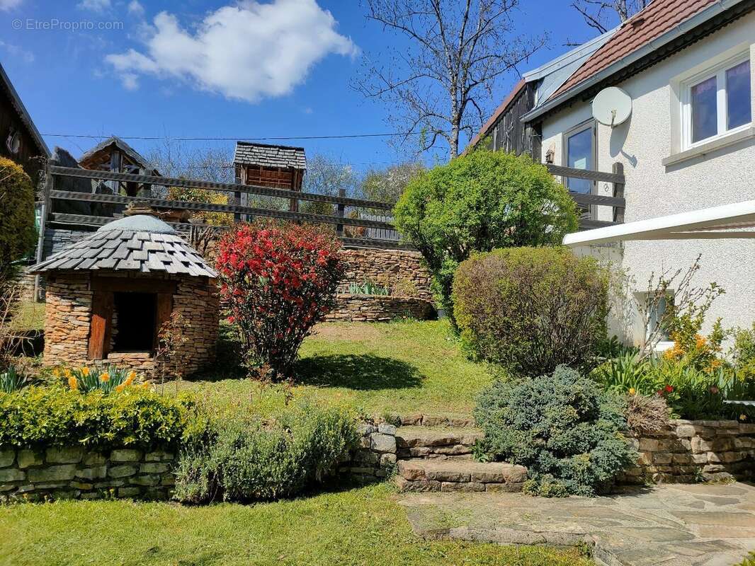 Maison à ATHOSE