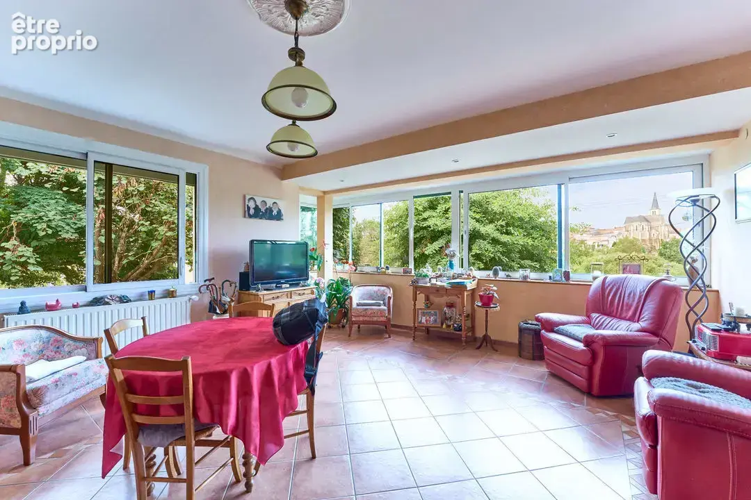 Maison SAINT-PIERRE-MONTLIMART avec vue imprenable - 3 chambres - photo 2