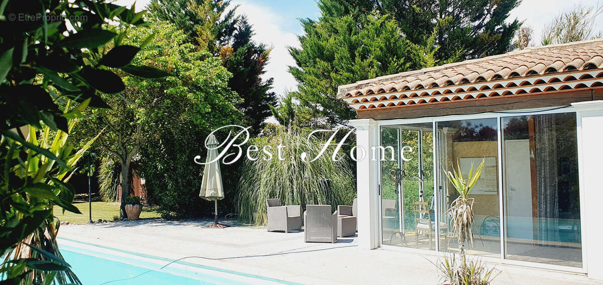 Maison à UZES